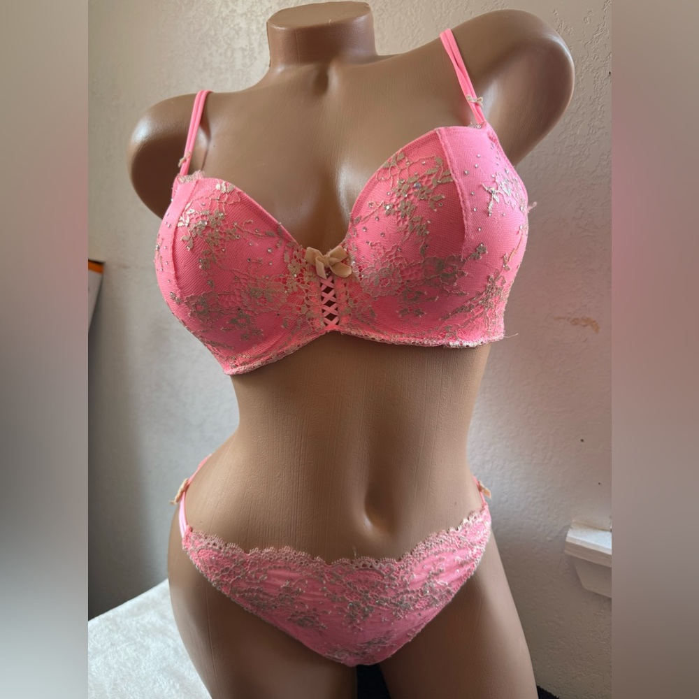 New Victoria’s Secret set bra & panty